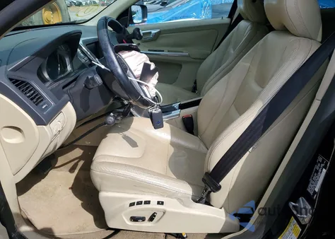 2014 Volvo Xc60 3.2 z USA, uszkodzony, nr VIN YV4952DL2E2525157